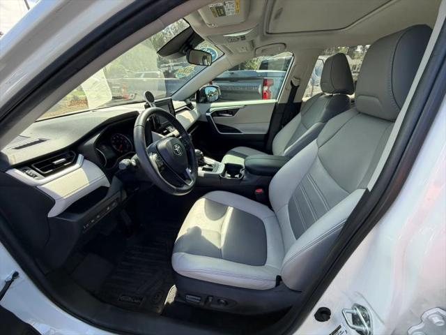 2020 Toyota RAV4 XLE Premium