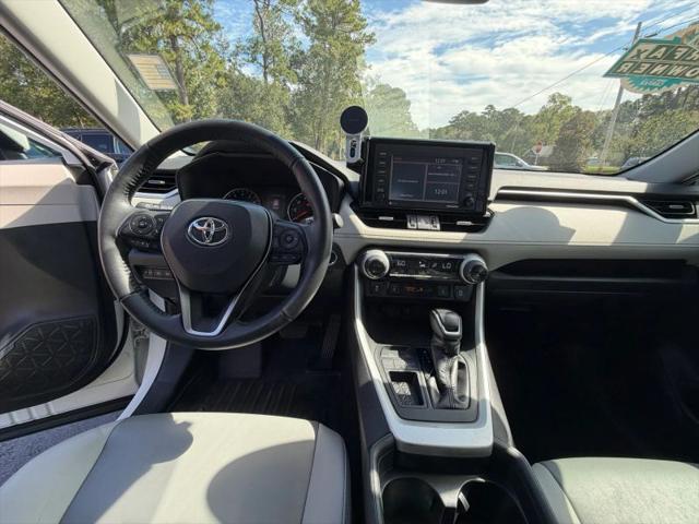 2020 Toyota RAV4 XLE Premium