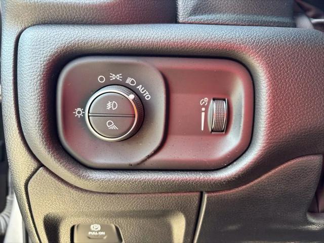 2023 Ram 1500 Big Horn Crew Cab 4x4 57 Box