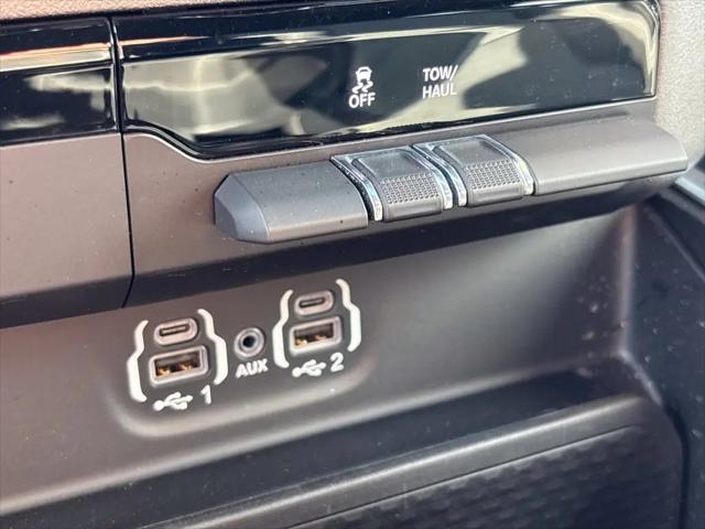 2023 Ram 1500 Big Horn Crew Cab 4x4 57 Box