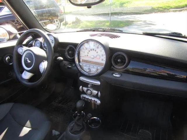 2010 MINI Cooper Cooper