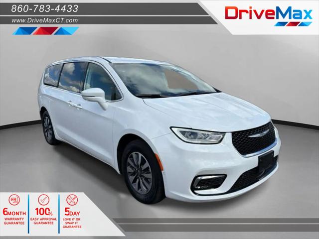 2022 Chrysler Pacifica Hybrid Touring L for sale in Manchester, CT