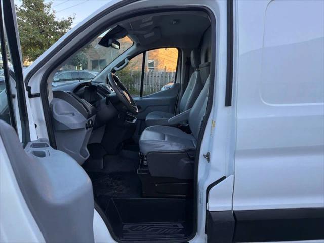 2016 Ford Transit w/60/40 Side Door w/RWB