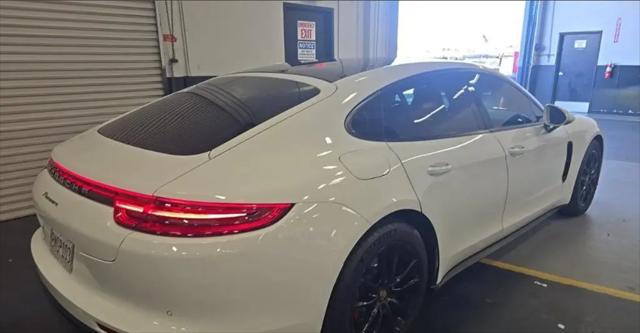 2020 Porsche Panamera Panamera