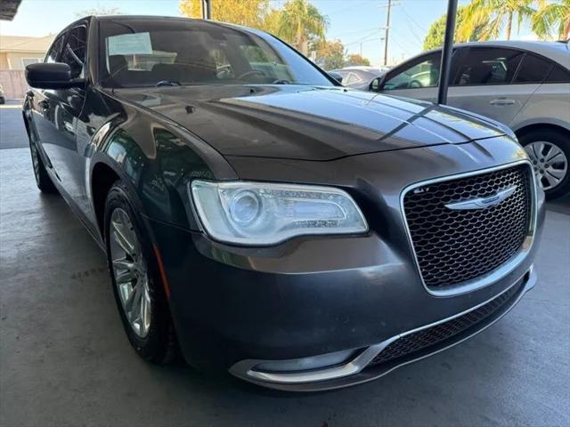 2019 Chrysler 300 Touring