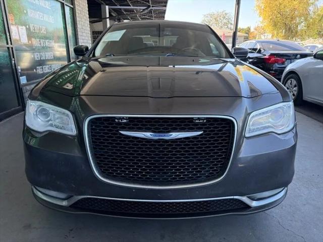 2019 Chrysler 300 Touring