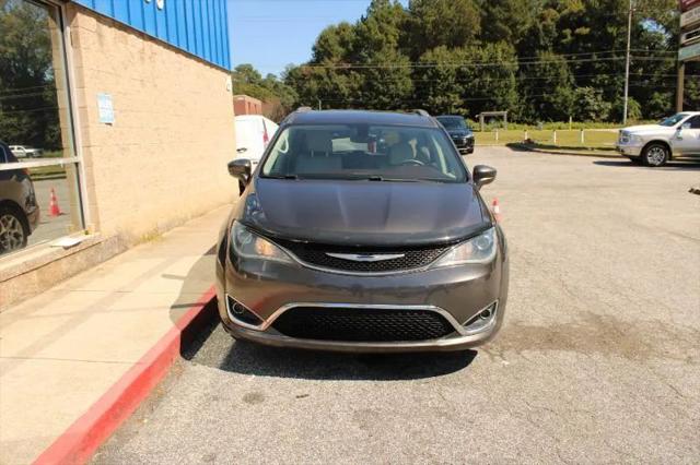 2017 Chrysler Pacifica Touring-L Plus