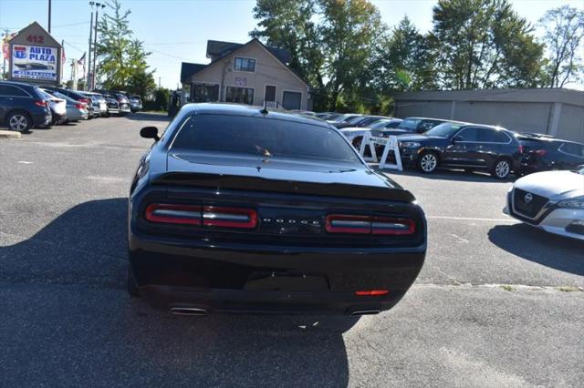 2022 Dodge Challenger SXT