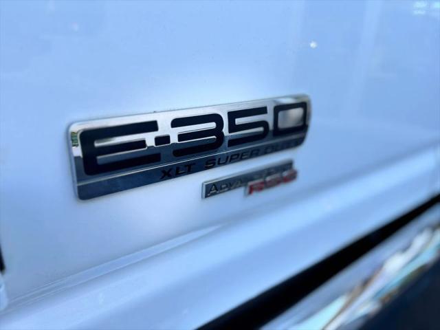 2012 Ford E-350 Super Duty XLT