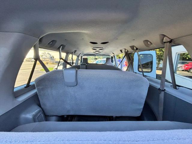 2012 Ford E-350 Super Duty XLT