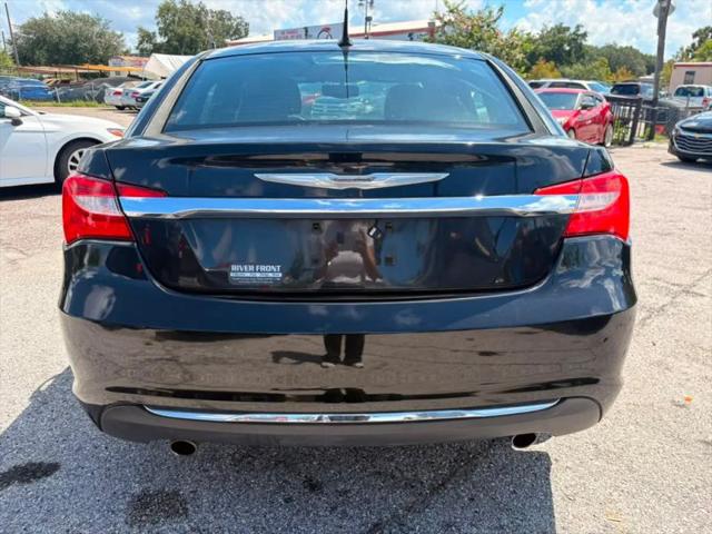 2011 Chrysler 200 Limited
