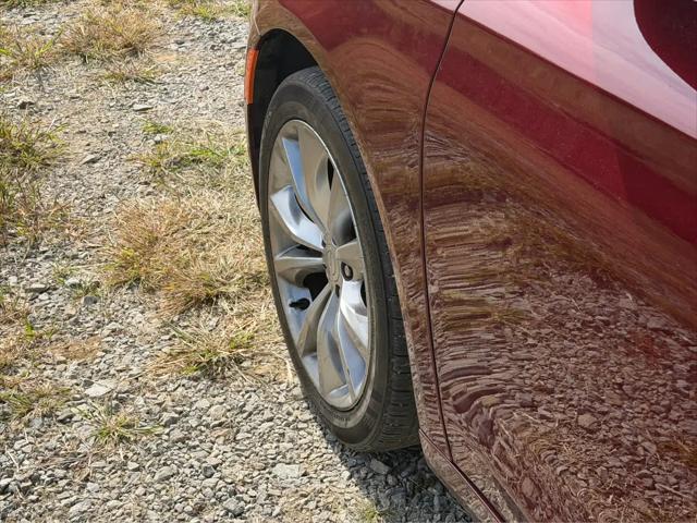 2016 Chrysler 200 S