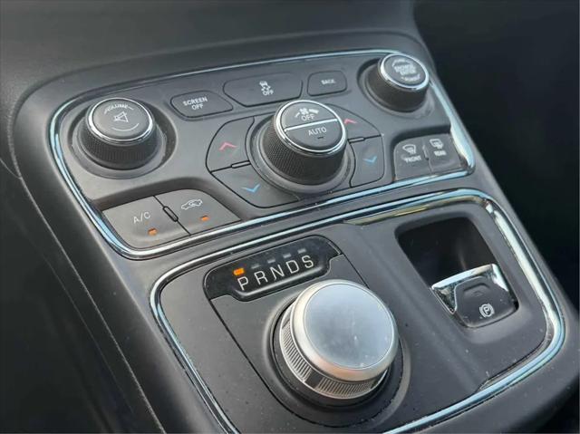 2016 Chrysler 200 S