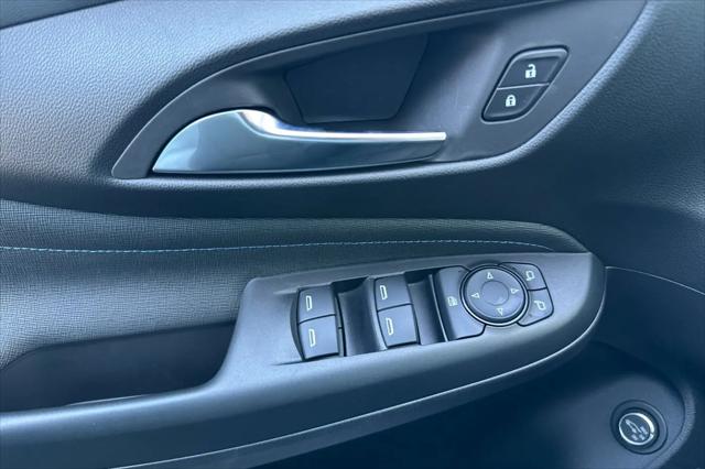 2026 Buick NV Sport Touring FWD