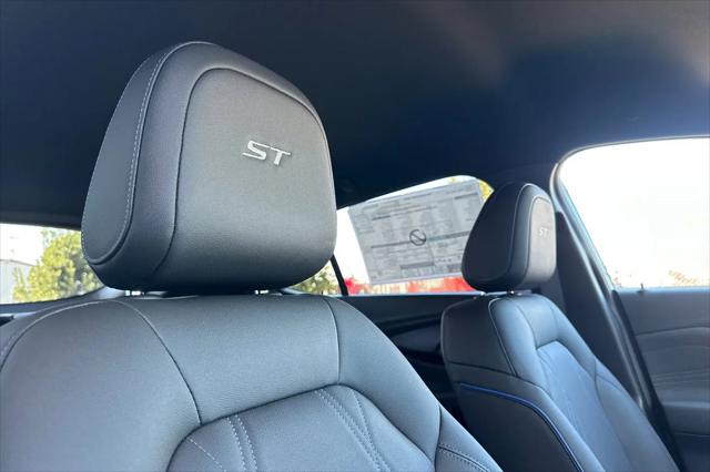 2026 Buick NV Sport Touring FWD