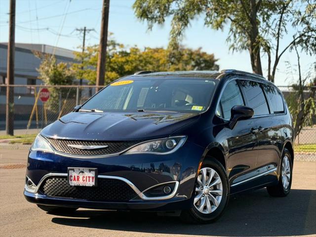 2019 Chrysler Pacifica Touring L for sale in Plainfield, NJ