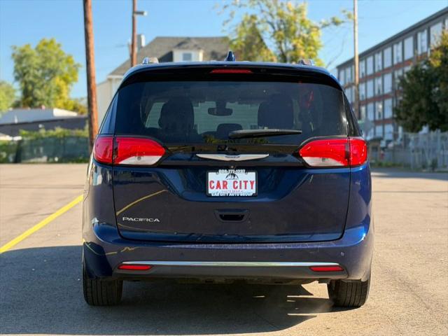 2019 Chrysler Pacifica Touring L