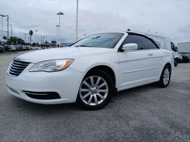 2013 Chrysler 200 Touring