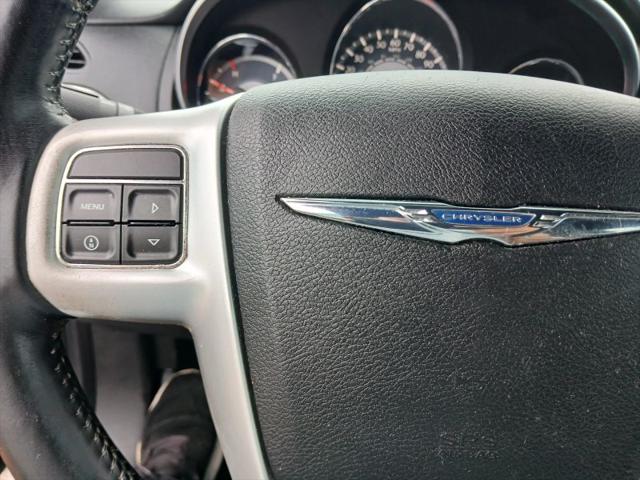 2013 Chrysler 200 Touring