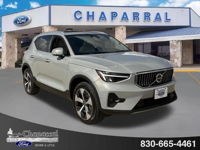 2024 Volvo XC40 B5 Plus Bright Theme for sale in Devine, TX