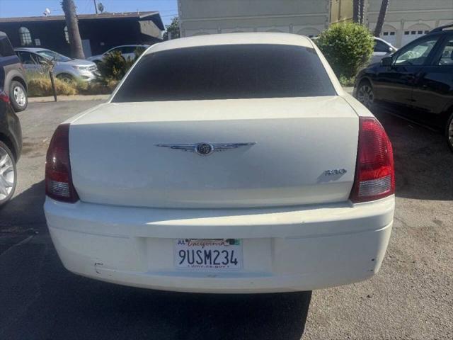 2007 Chrysler 300 Base