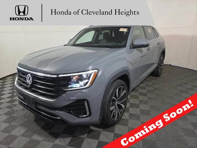 2025 Volkswagen Atlas Cross Sport 2.0T SEL Premium R-Line for sale in Cleveland Heights, OH