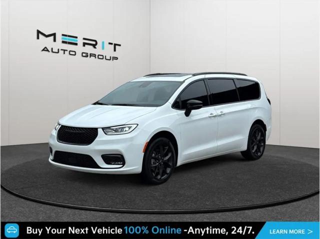 2024 Chrysler Pacifica Limited AWD