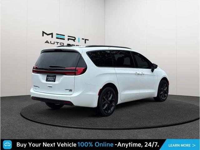 2024 Chrysler Pacifica Limited AWD