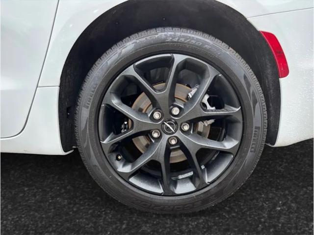 2024 Chrysler Pacifica Limited AWD
