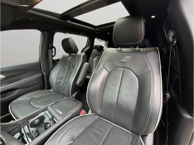 2024 Chrysler Pacifica Limited AWD