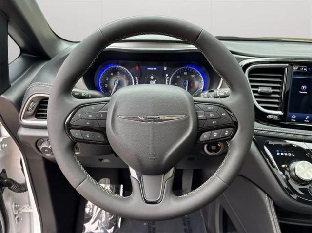 2024 Chrysler Pacifica Limited AWD