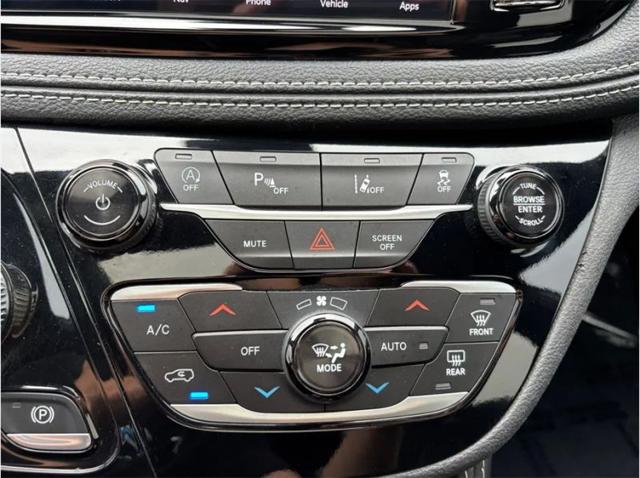2024 Chrysler Pacifica Limited AWD