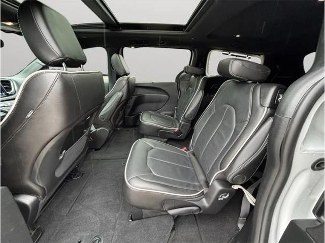 2024 Chrysler Pacifica Limited AWD