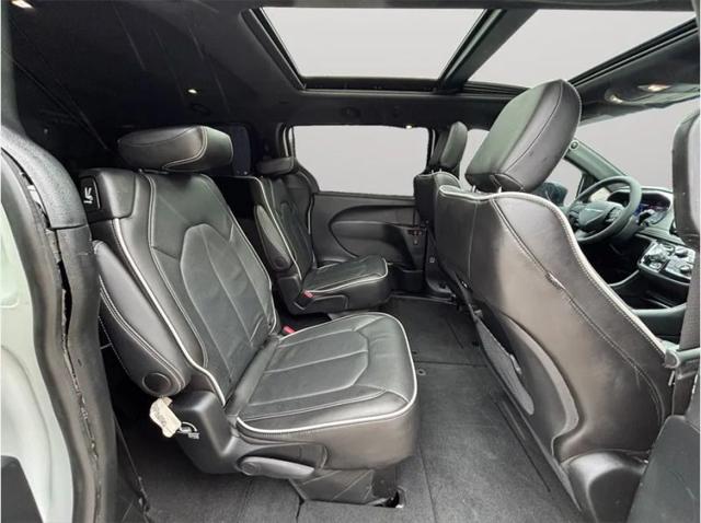 2024 Chrysler Pacifica Limited AWD