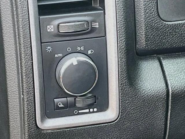 2023 Ram 1500 Classic Tradesman Crew Cab 4x4 57 Box