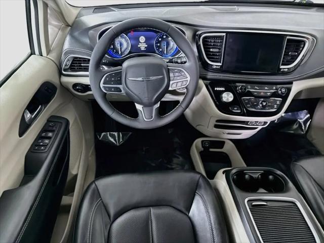 2024 Chrysler Pacifica Touring L AWD