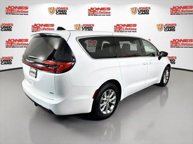 2024 Chrysler Pacifica Touring L AWD