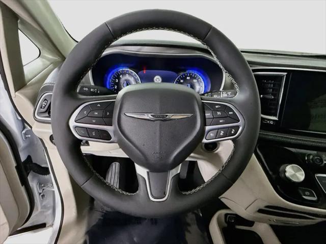 2024 Chrysler Pacifica Touring L AWD