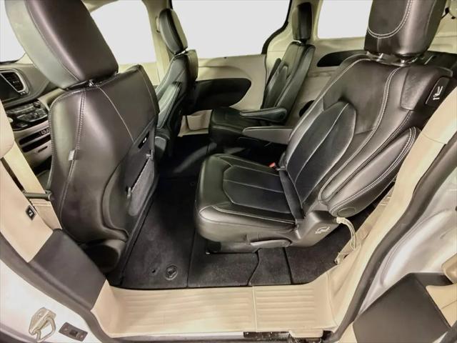 2024 Chrysler Pacifica Touring L AWD