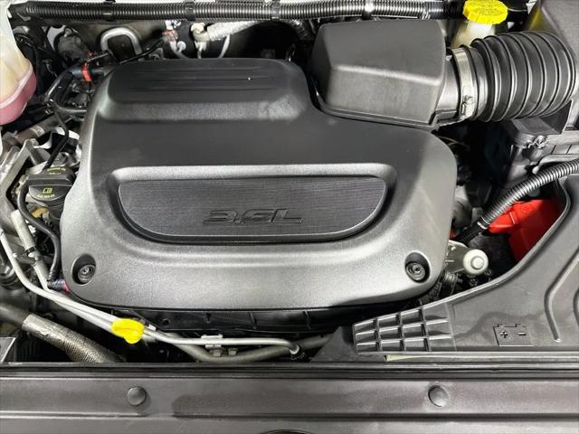 2024 Chrysler Pacifica Touring L AWD