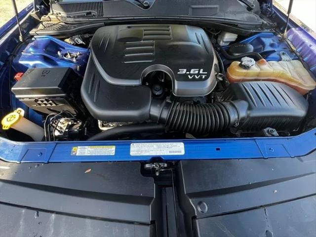 2012 Dodge Challenger SXT