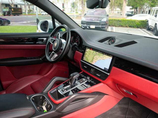 2021 Porsche Cayenne Base
