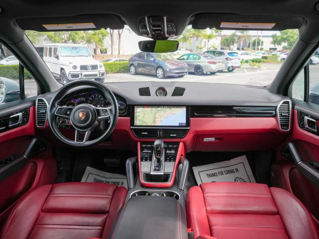 2021 Porsche Cayenne Base