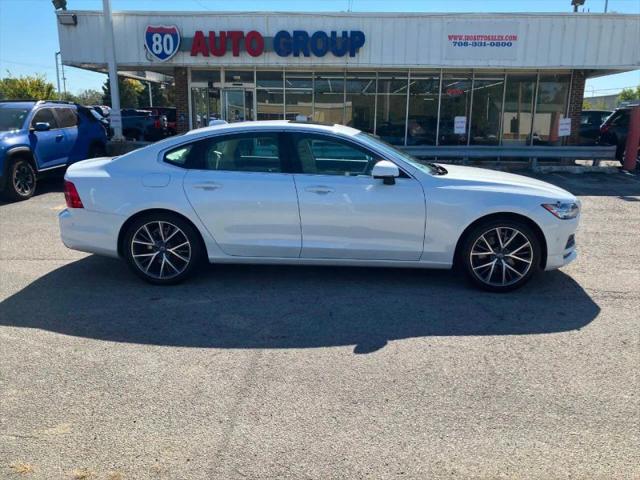 2017 Volvo S90 T6 Momentum