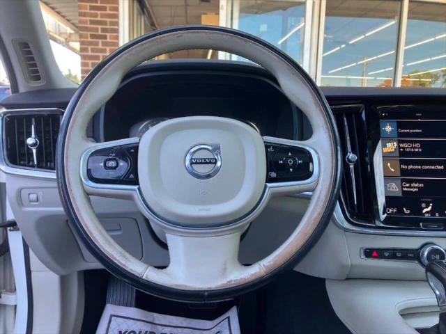 2017 Volvo S90 T6 Momentum