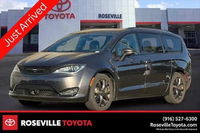 2018 Chrysler Pacifica Limited for sale in Roseville, CA