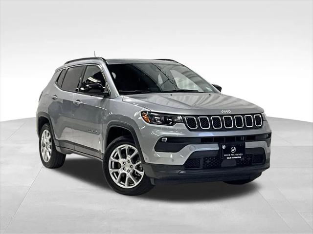 2023 Jeep Compass Latitude Lux FWD for sale in Des Moines, IA