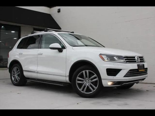 2016 Volkswagen Touareg VR6 Lux for sale in Geneva, IL
