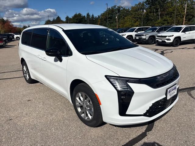 2027 Chrysler Pacifica Select AWD