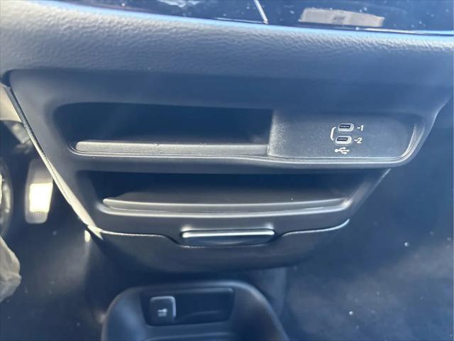 2027 Chrysler Pacifica Select AWD